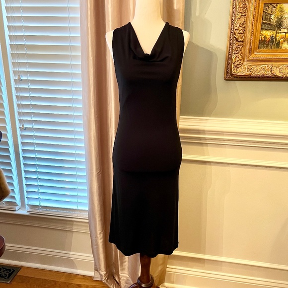 NWOT Carmen Marc Valvo Black Stretch Draped Neck Sheath Ring Back Dress Size XS - Picture 2 of 4